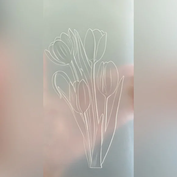 Lisa Horton Crafts Embossing Folder with die - Spring Tulips - Picture 2 of 3